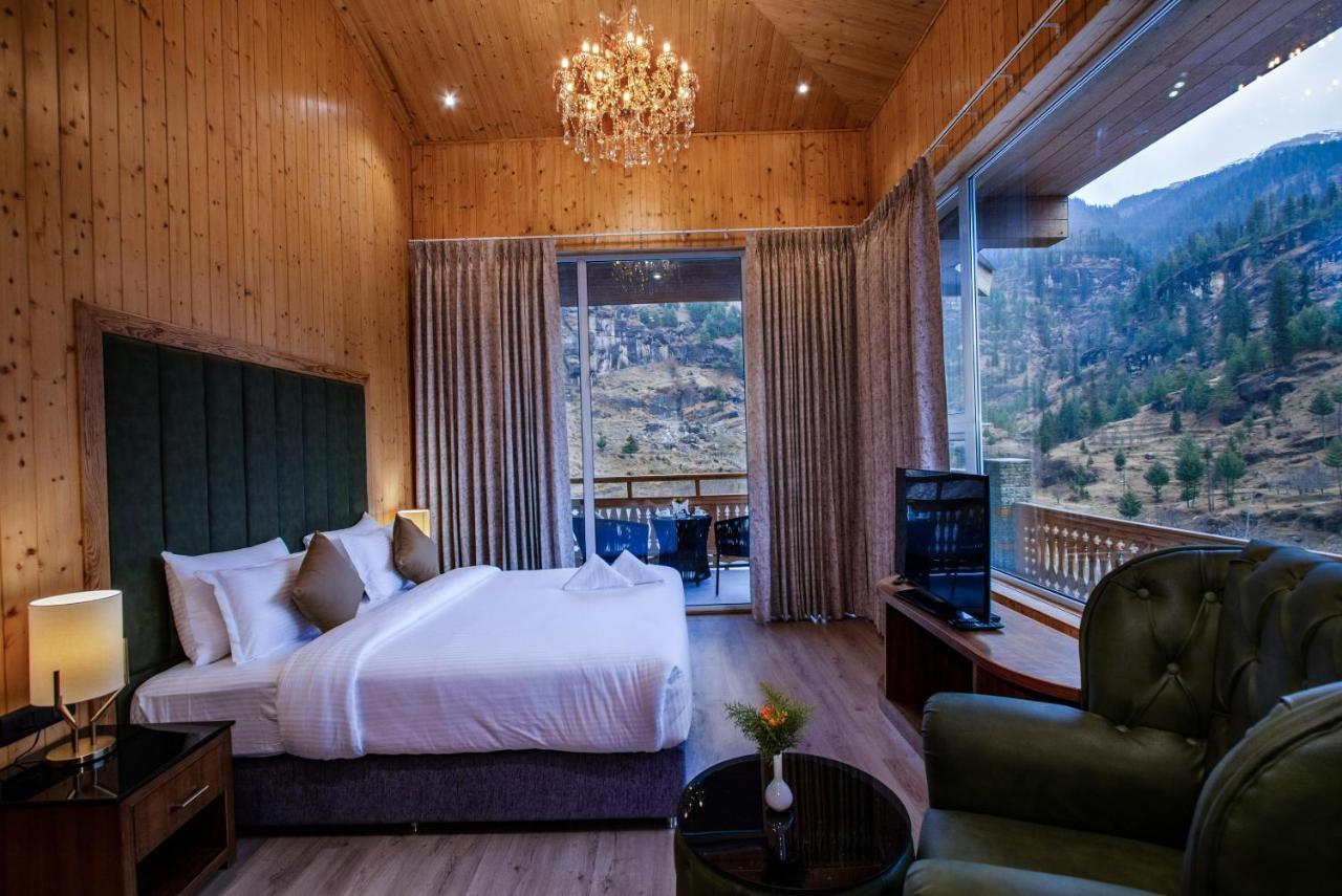 Palchan Hotel & Spa - A Member Of Radisson Individuals Retreats มะนาลี ภายนอก รูปภาพ