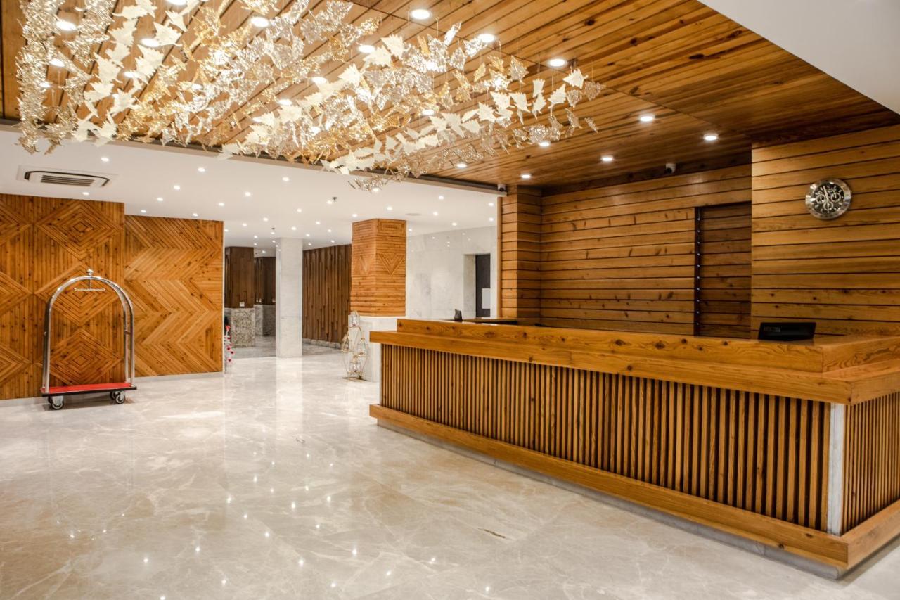 Palchan Hotel & Spa - A Member Of Radisson Individuals Retreats มะนาลี ภายนอก รูปภาพ