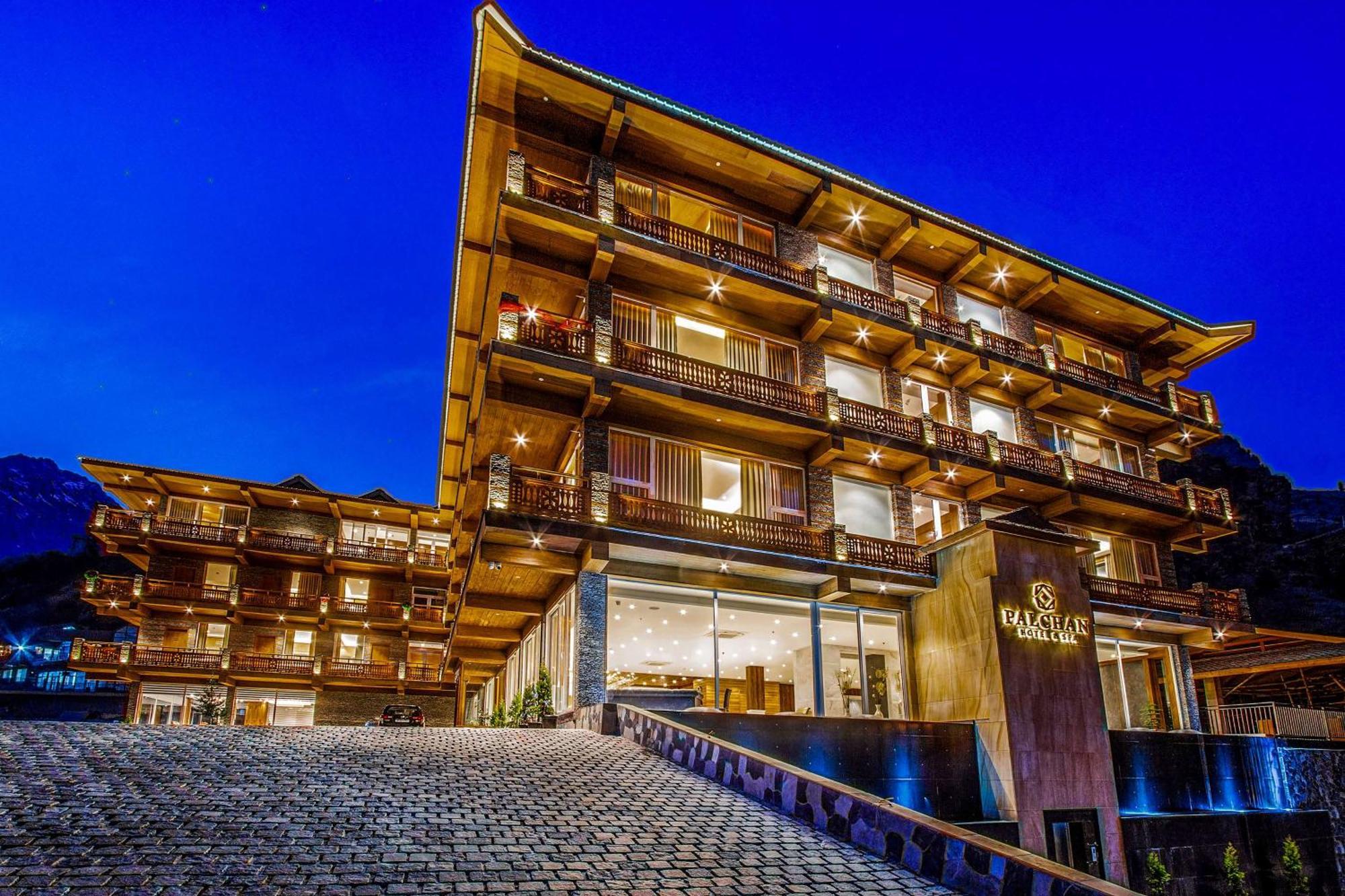 Palchan Hotel & Spa - A Member Of Radisson Individuals Retreats มะนาลี ภายนอก รูปภาพ