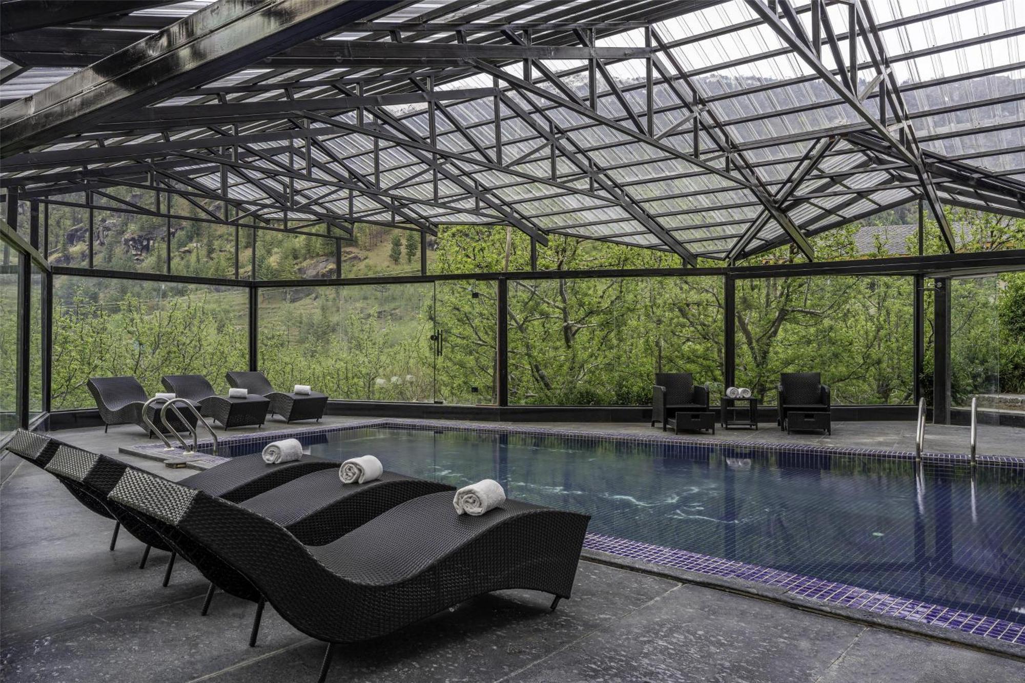 Palchan Hotel & Spa - A Member Of Radisson Individuals Retreats มะนาลี ภายนอก รูปภาพ