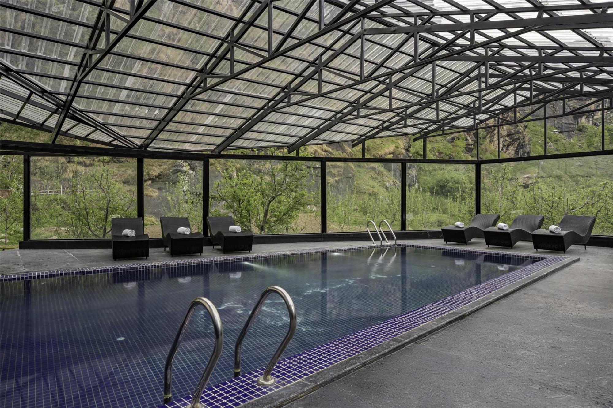 Palchan Hotel & Spa - A Member Of Radisson Individuals Retreats มะนาลี ภายนอก รูปภาพ